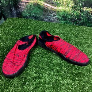 MTO Surf Shoes Red Black 10